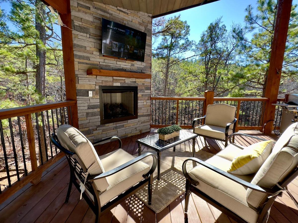 New Luxury Cabin, Hot Tub, Forest Views,Hotel Style Amenities Broken Bow Zewnętrze zdjęcie