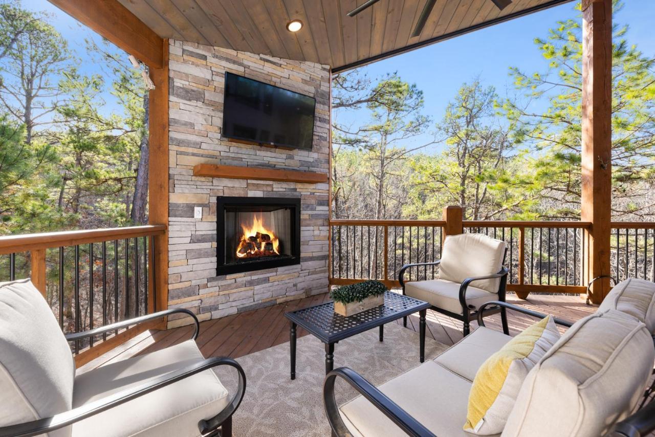 New Luxury Cabin, Hot Tub, Forest Views,Hotel Style Amenities Broken Bow Zewnętrze zdjęcie