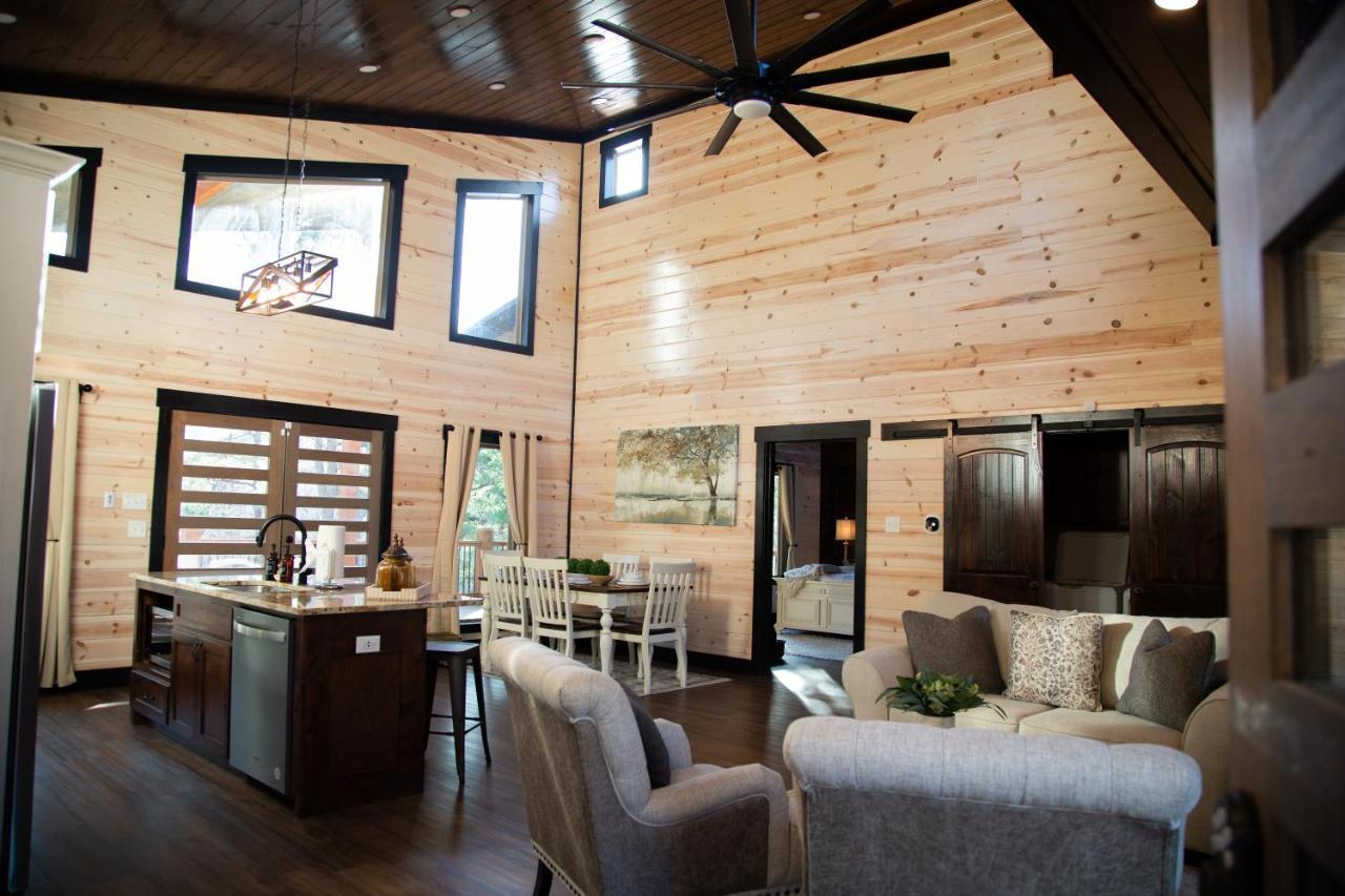 New Luxury Cabin, Hot Tub, Forest Views,Hotel Style Amenities Broken Bow Zewnętrze zdjęcie