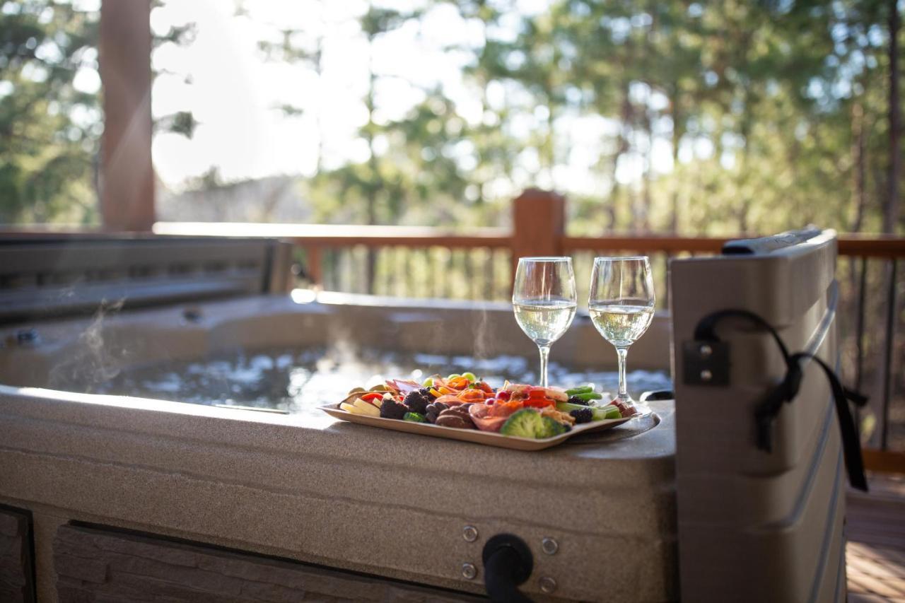 New Luxury Cabin, Hot Tub, Forest Views,Hotel Style Amenities Broken Bow Zewnętrze zdjęcie