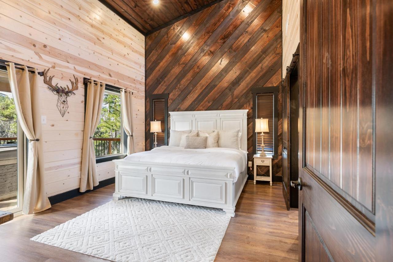 New Luxury Cabin, Hot Tub, Forest Views,Hotel Style Amenities Broken Bow Zewnętrze zdjęcie